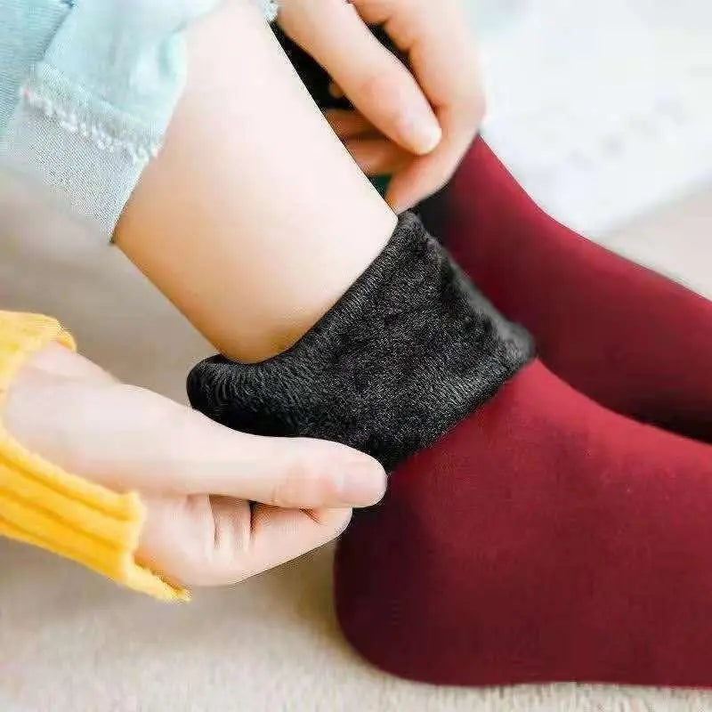 Gefütterte Socken Fleece bunte Farben Winter Schnee Warm